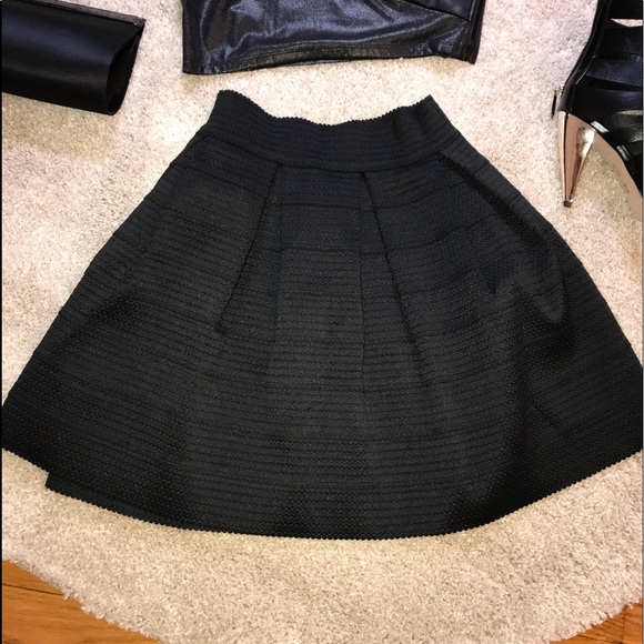 Black express skirt - Picture 2 of 8